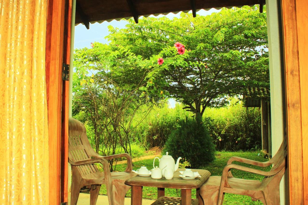 Green Hut Hotel & Restaurant With Unique View Point Sigiriya Exteriör bild